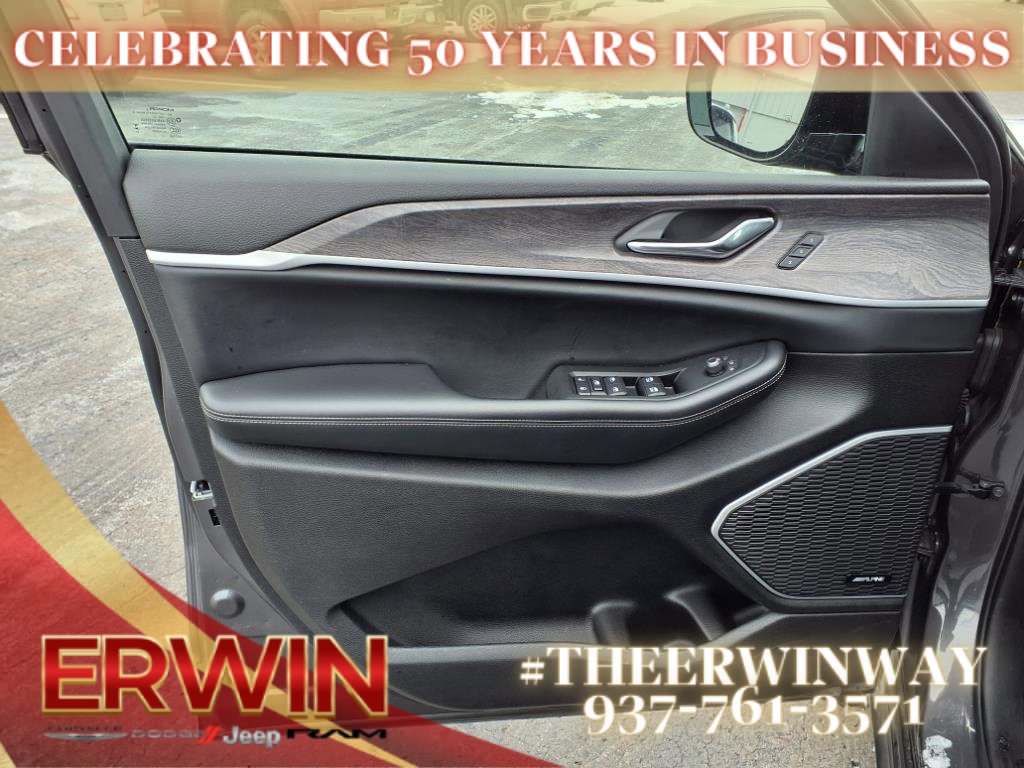 Used 2024 Jeep Grand Cherokee Limited 4xe image 16