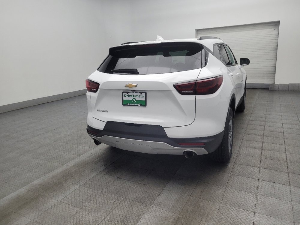 Used 2024 Chevrolet Blazer LT w/ Convenience Package FWD image 9