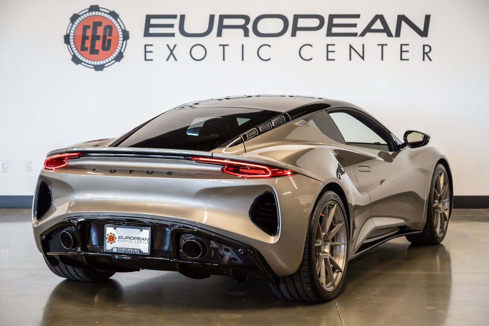 Used 2024 Lotus Emira First Edition RWD image 10