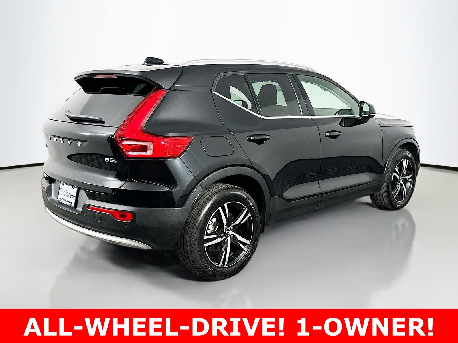 Used 2025 Volvo XC40 B5 Core AWD/4WD image 7