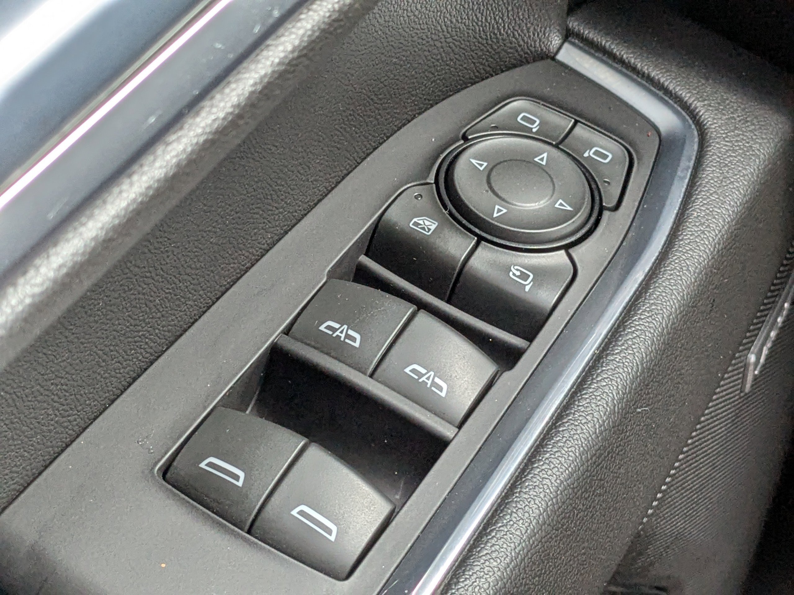 Used 2022 GMC Sierra 1500 SLT w/ SLT Premium Plus Package AWD/4WD image 28