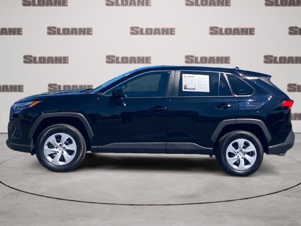 Used 2025 Toyota RAV4 LE AWD/4WD image 2