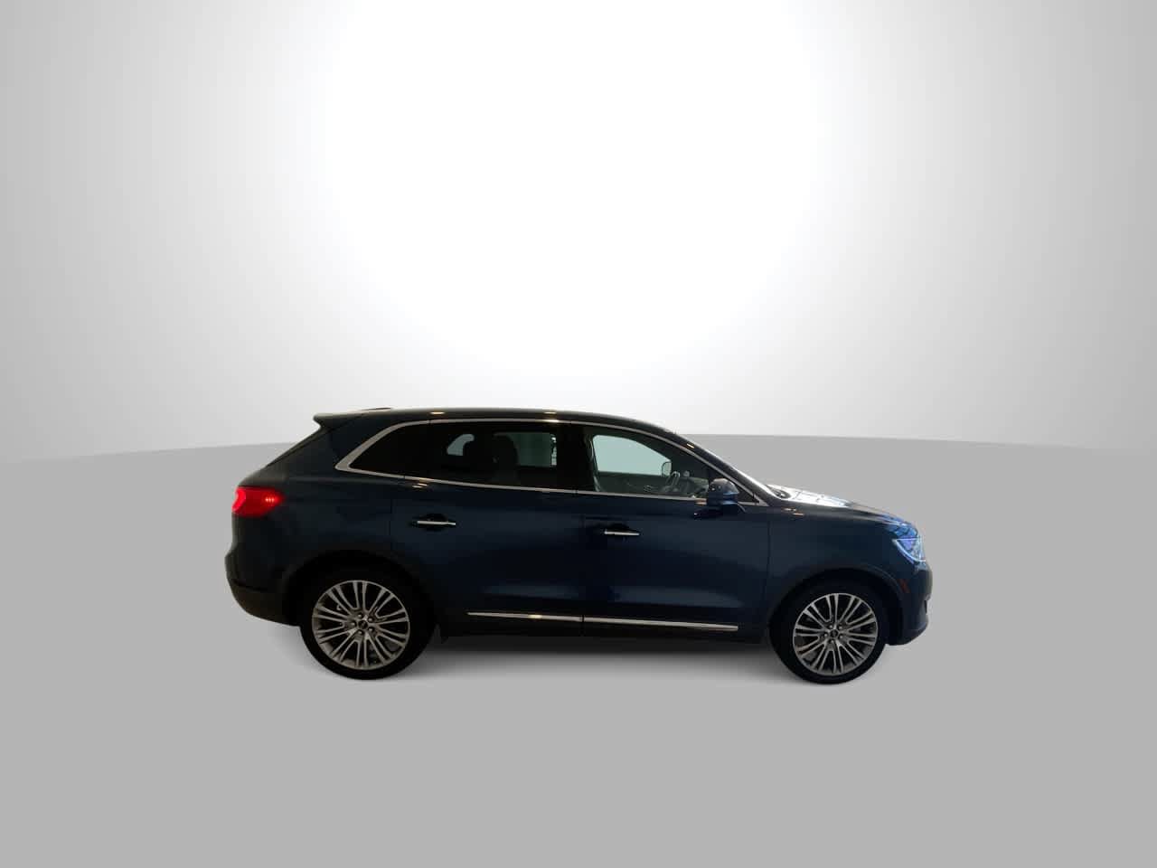 Used 2017 Lincoln MKX Reserve AWD/4WD image 9