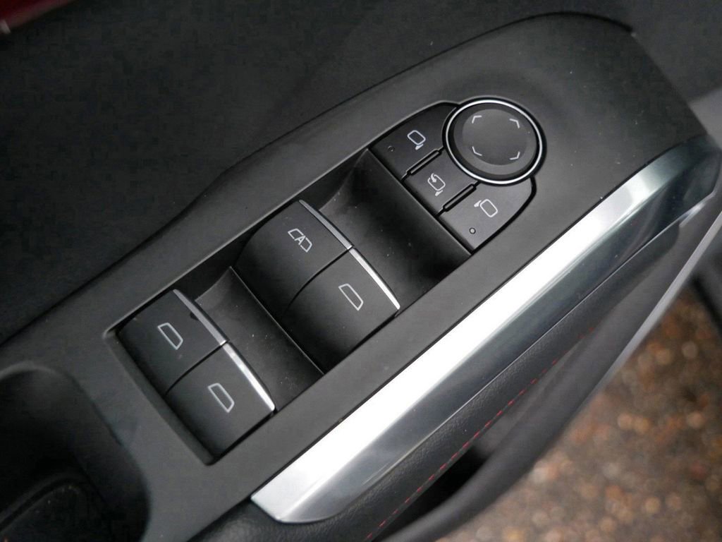 Used 2024 Chevrolet Traverse RS w/ LPO, Floor Liner Package image 16