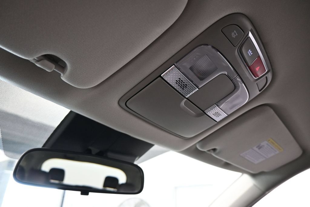 Used 2024 Kia Telluride LX FWD image 26