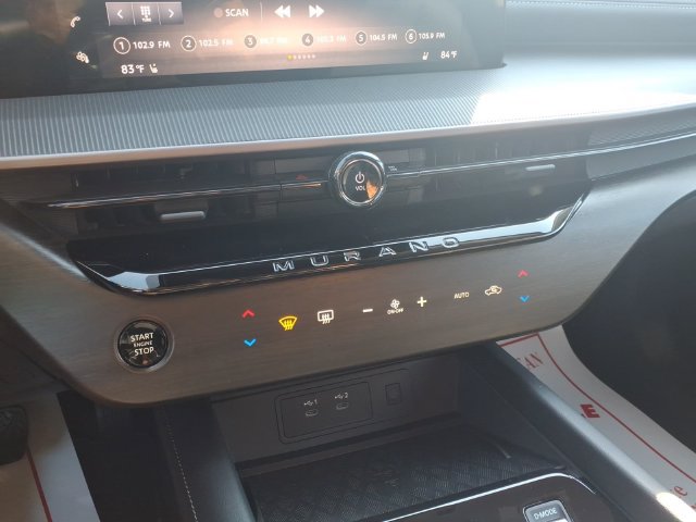 Used 2025 Nissan Murano SV FWD image 18