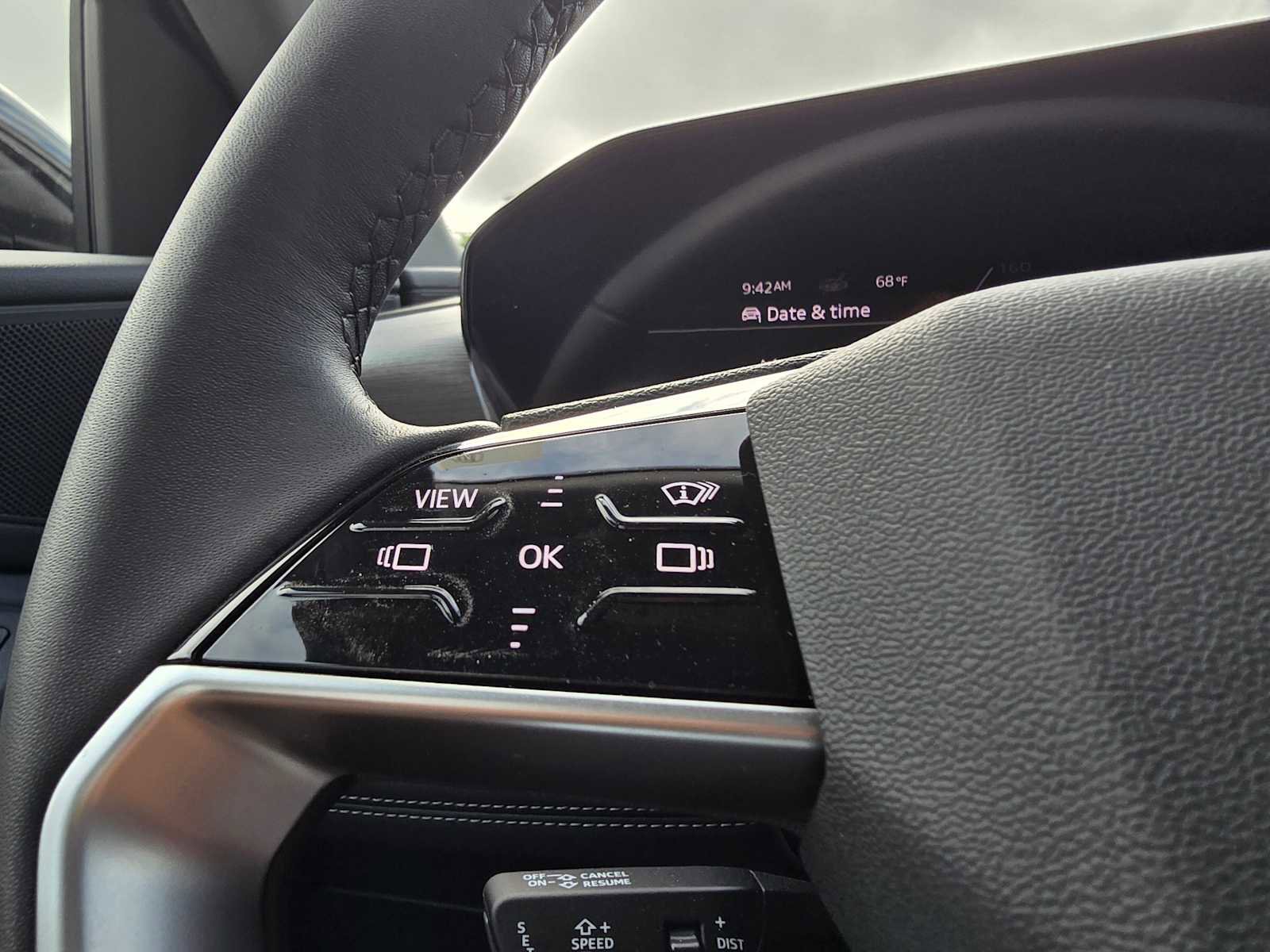 New 2025 Audi Q6 e-tron Premium Plus image 34