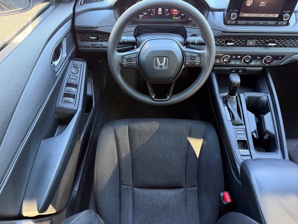 Used 2023 Honda Accord EX image 9