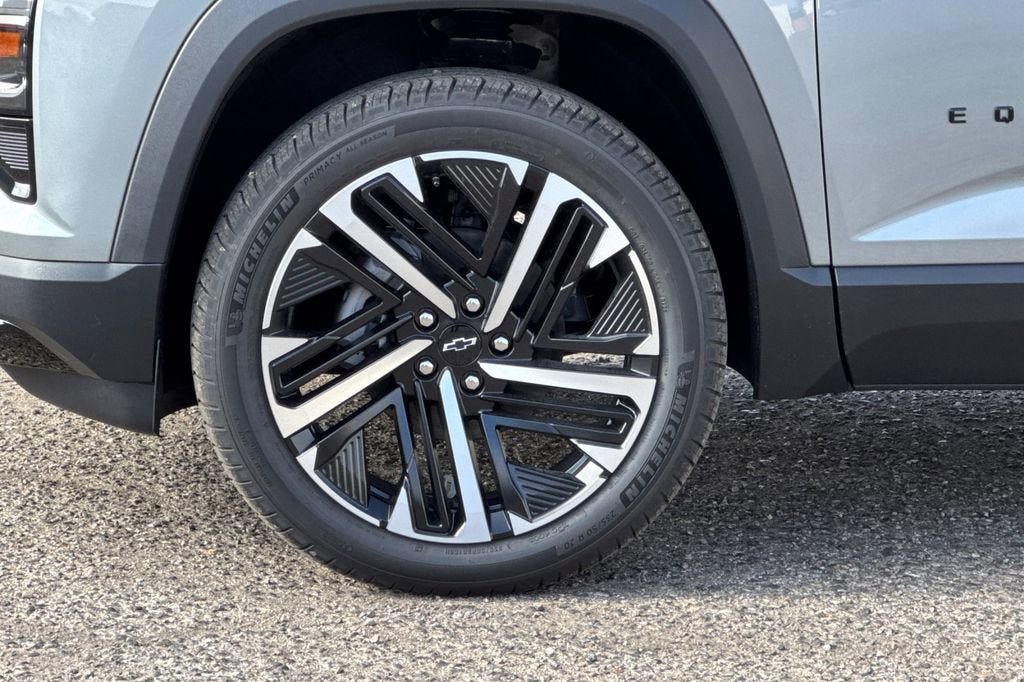 New 2026 Chevrolet Equinox RS w/ Convenience Package III FWD image 26