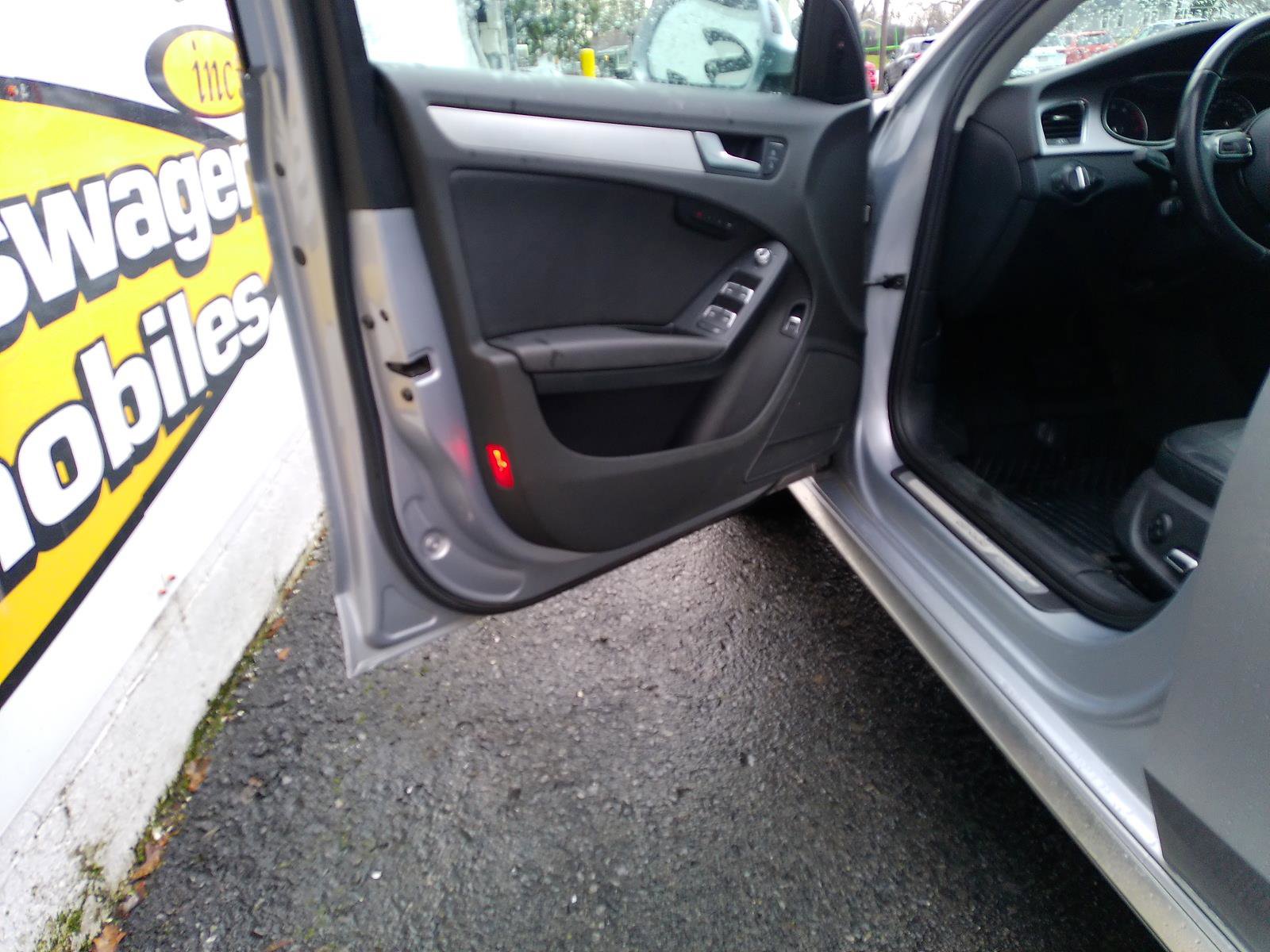 Used 2015 Audi A4 Premium Plus w/ Technology Package image 25