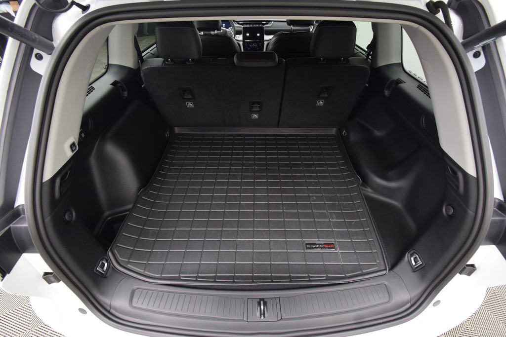 Used 2023 Jeep Grand Cherokee Limited w/ Luxury Tech Group II image 31