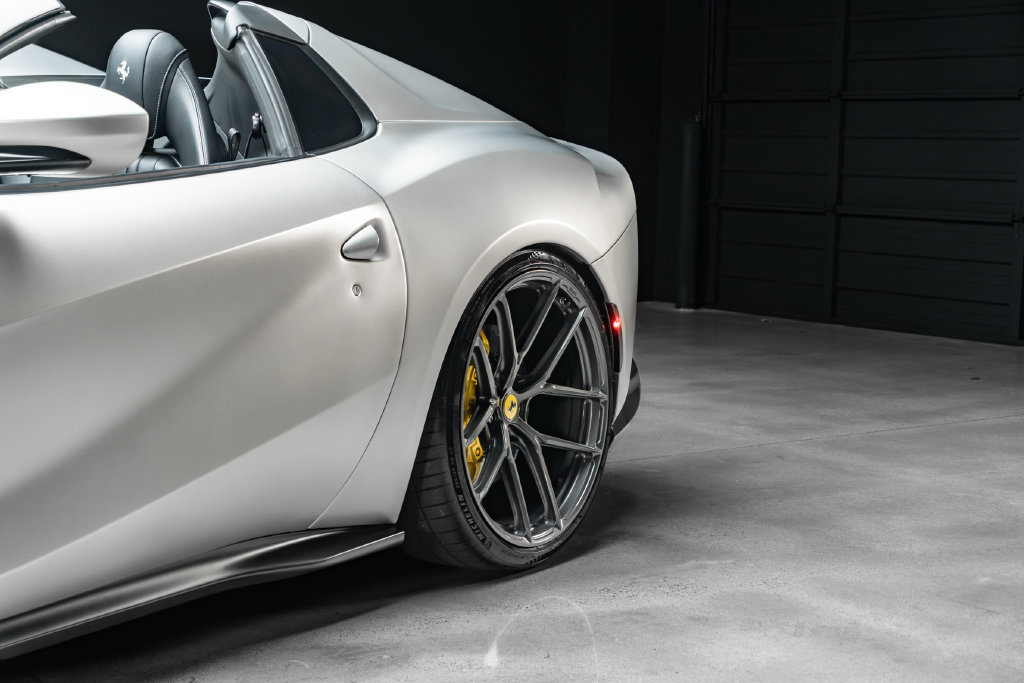 Used 2021 Ferrari 812 GTS RWD image 28
