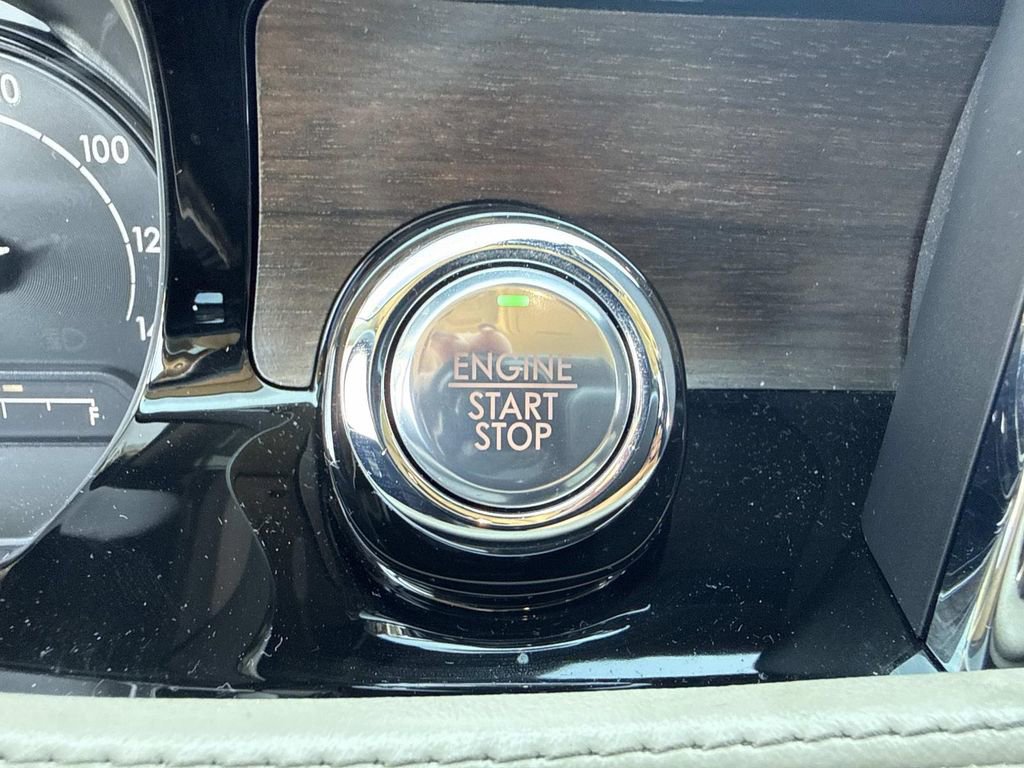 Certified 2020 Lincoln Corsair Reserve image 28