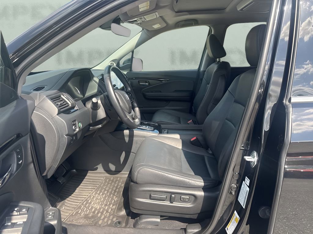 Used 2022 Honda Pilot Touring image 9