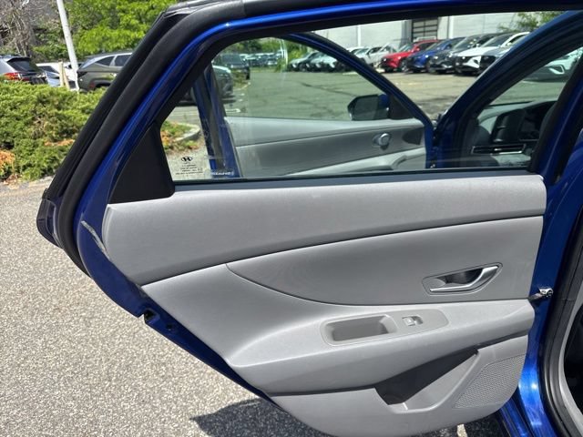 Used 2023 Hyundai Elantra SEL FWD image 26