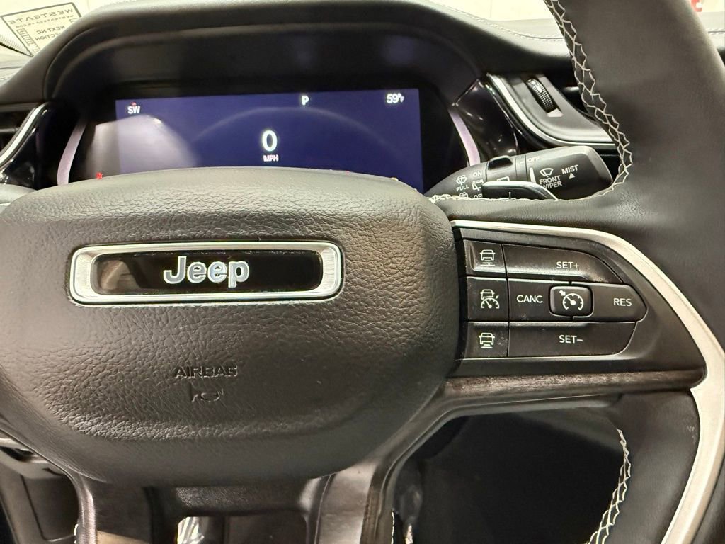 Used 2023 Jeep Grand Cherokee L Limited w/ Luxury Tech Group II image 24