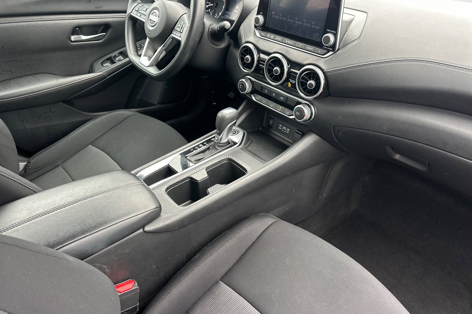 Used 2024 Nissan Sentra SV image 18