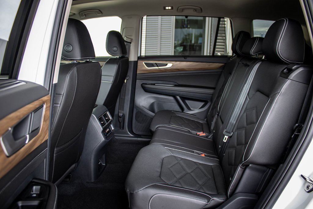New 2026 Volkswagen Atlas SE image 47