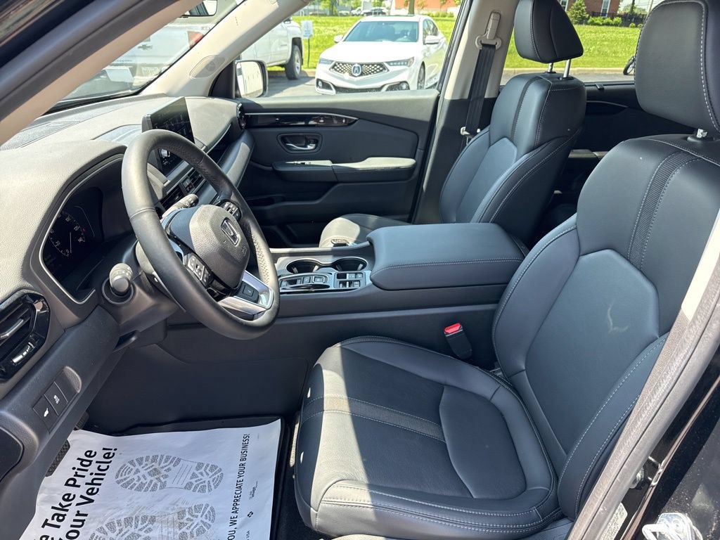 Used 2025 Honda Pilot EX-L image 28