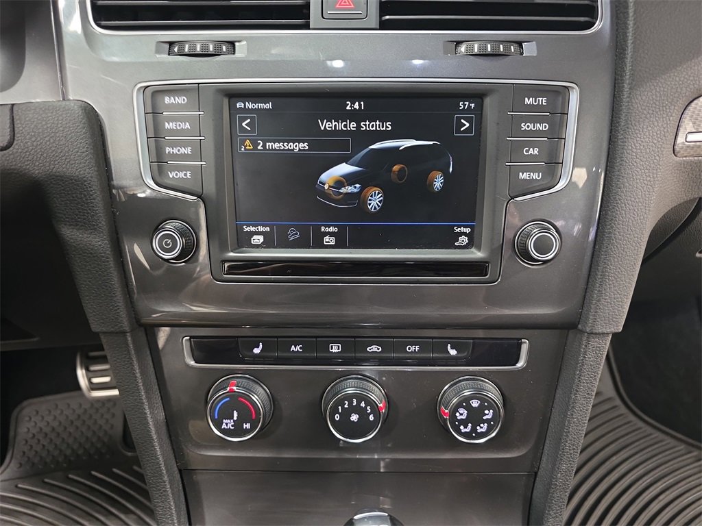 Used 2017 Volkswagen Golf Alltrack SE image 21