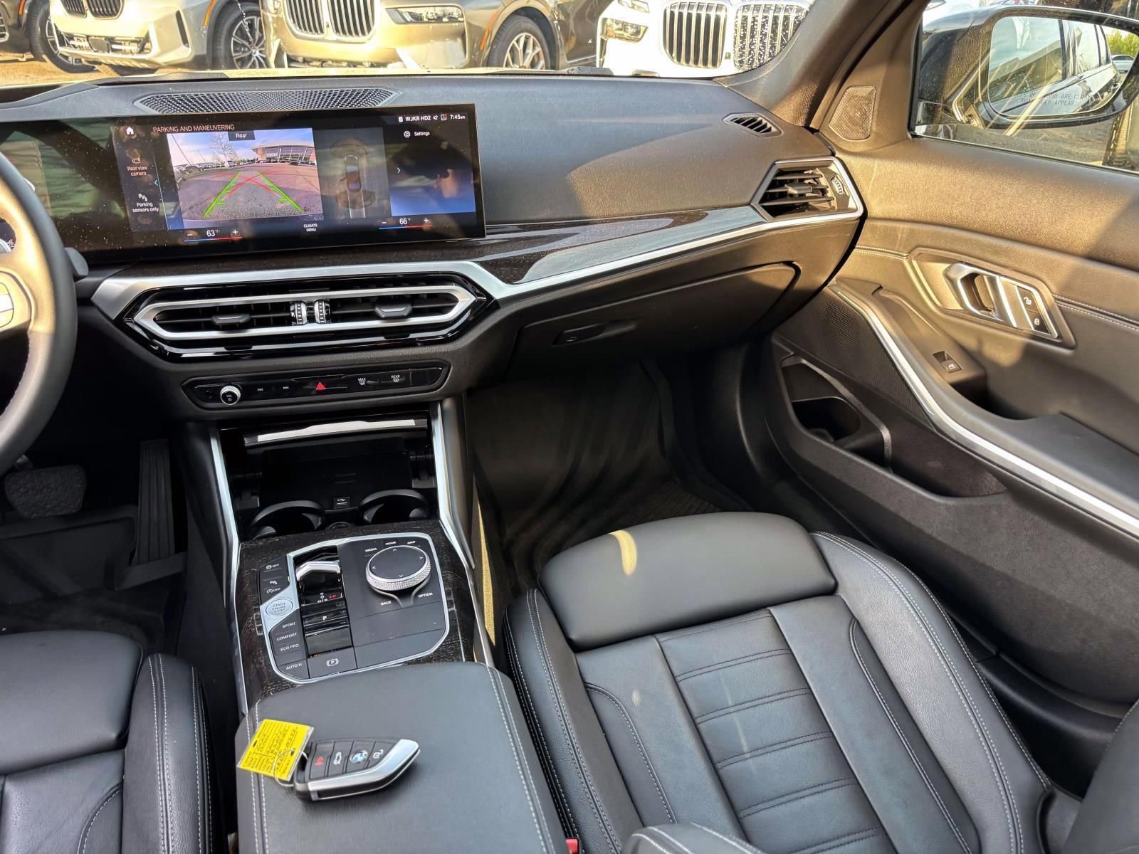 Used 2023 BMW 330i xDrive Sedan w/ Premium Package AWD/4WD image 31