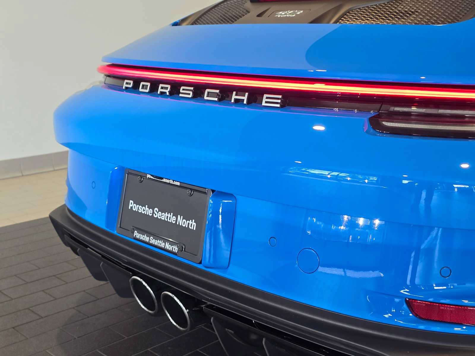 Used 2022 Porsche 911 GT3 RWD image 15