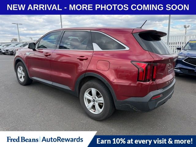 Used 2022 Kia Sorento LX image 5