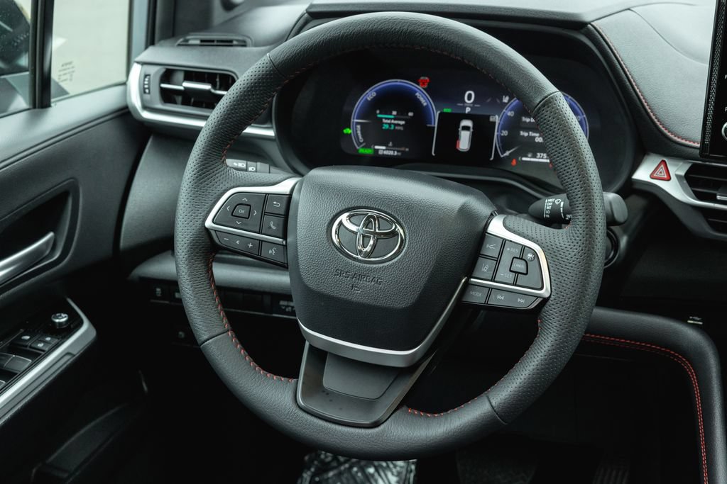 Certified 2026 Toyota Sienna XSE AWD/4WD image 29