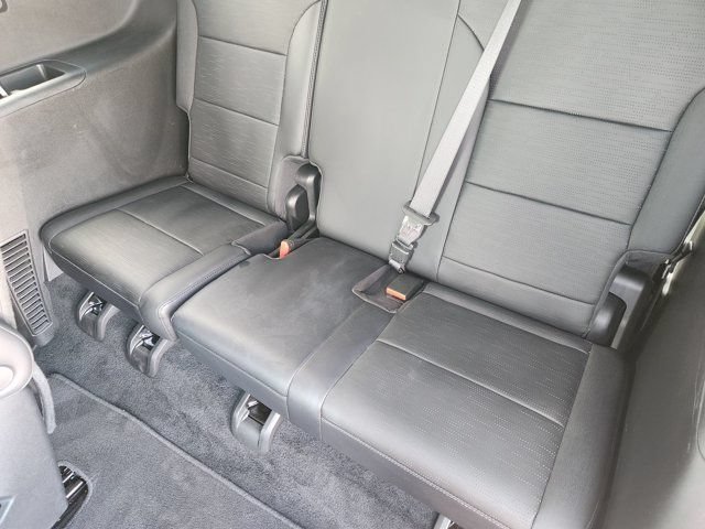 Used 2026 Buick Enclave Sport Touring FWD image 38