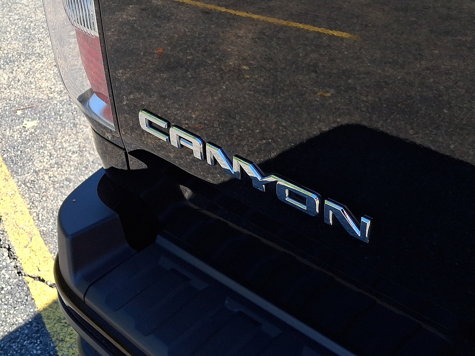Used 2018 GMC Canyon Denali AWD/4WD image 31