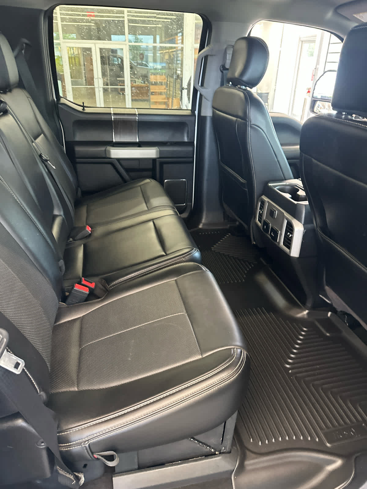 Used 2020 Ford F250 Lariat w/ Lariat Value Package AWD/4WD image 6