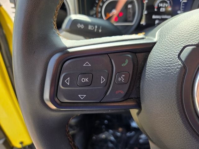 Used 2024 Jeep Gladiator Overland AWD/4WD image 32