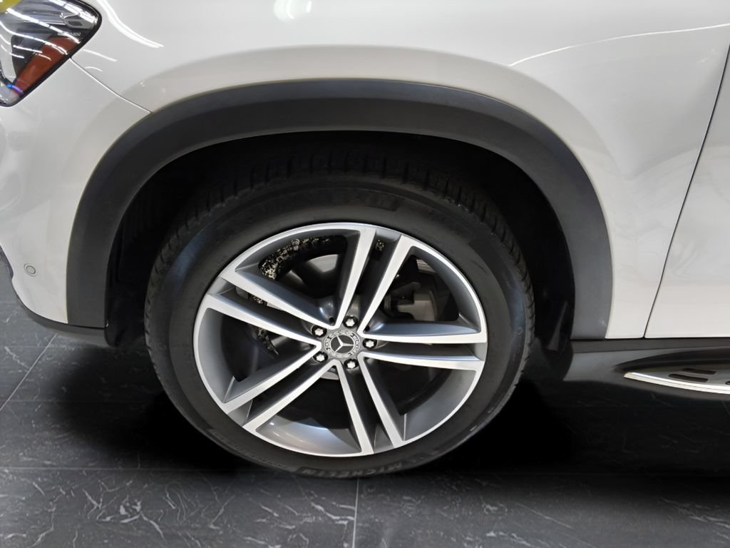 Used 2022 Mercedes-Benz GLE 350 4MATIC w/ Premium Package image 10