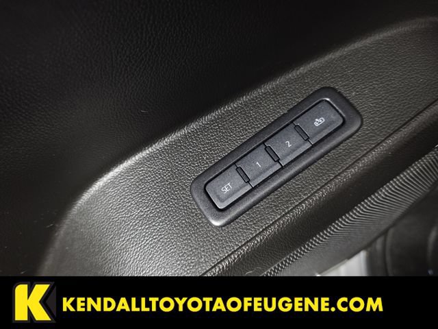 Used 2019 Chevrolet Tahoe LT w/ RST Edition AWD/4WD image 25