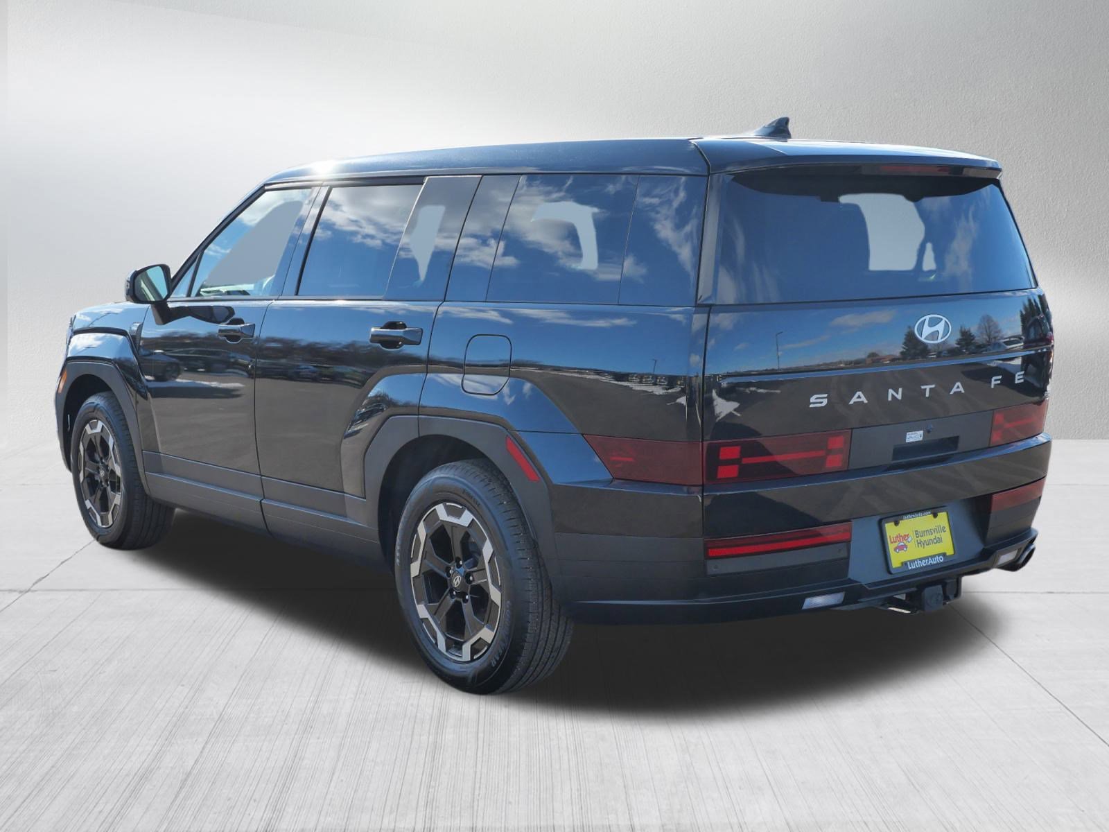 Certified 2026 Hyundai Santa Fe SE image 5