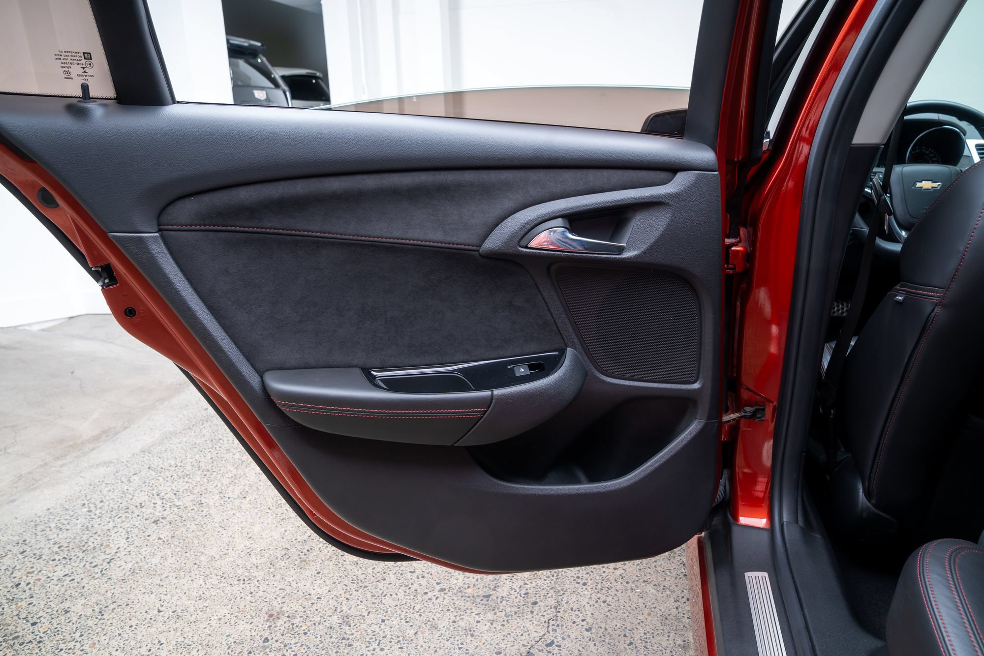 Used 2015 Chevrolet SS RWD image 24