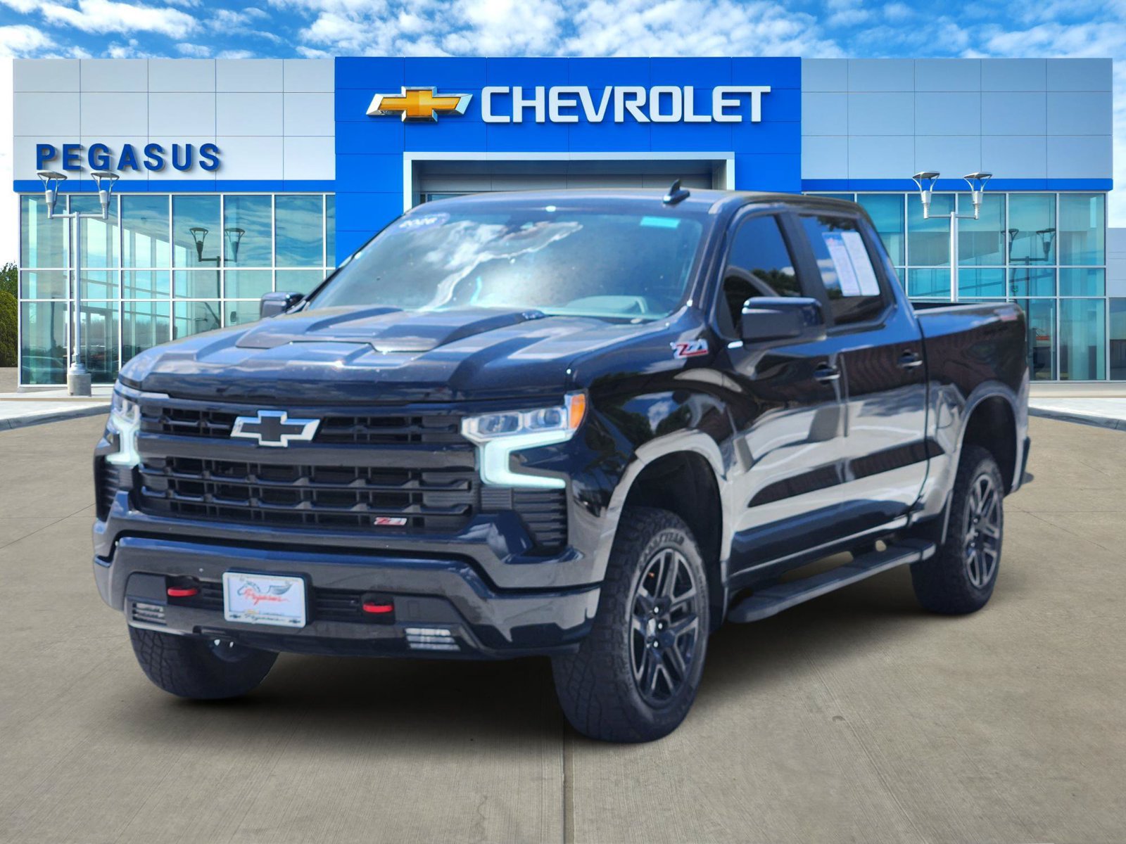 Certified 2026 Chevrolet Silverado 1500 LT Trail Boss w/ Convenience Package II AWD/4WD image 2