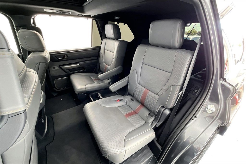 Used 2026 Toyota Sequoia Capstone AWD/4WD image 32