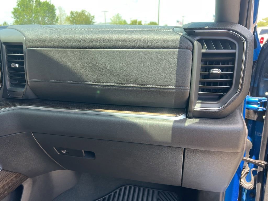 Used 2024 Chevrolet Silverado 1500 LT RWD image 48
