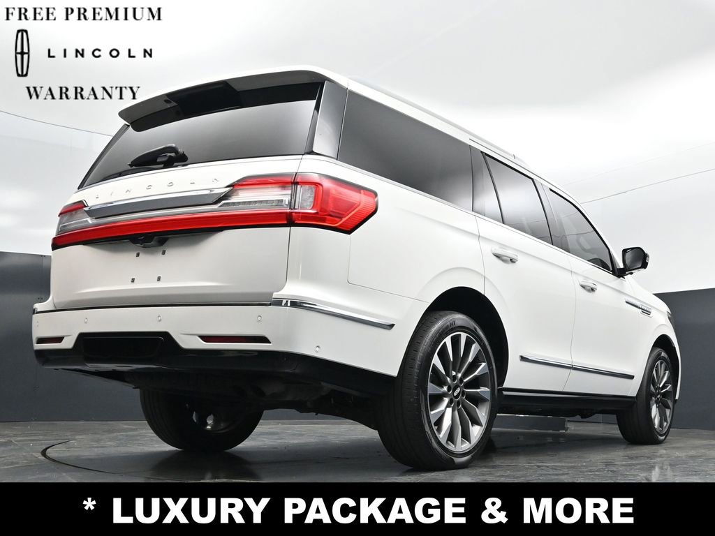 Used 2021 Lincoln Navigator Reserve w/ Luxury Package RWD image 29