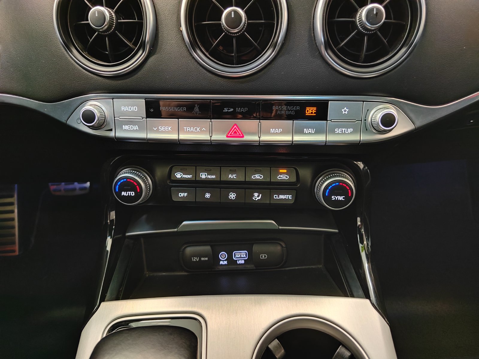 Used 2018 Kia Stinger GT2 RWD image 30