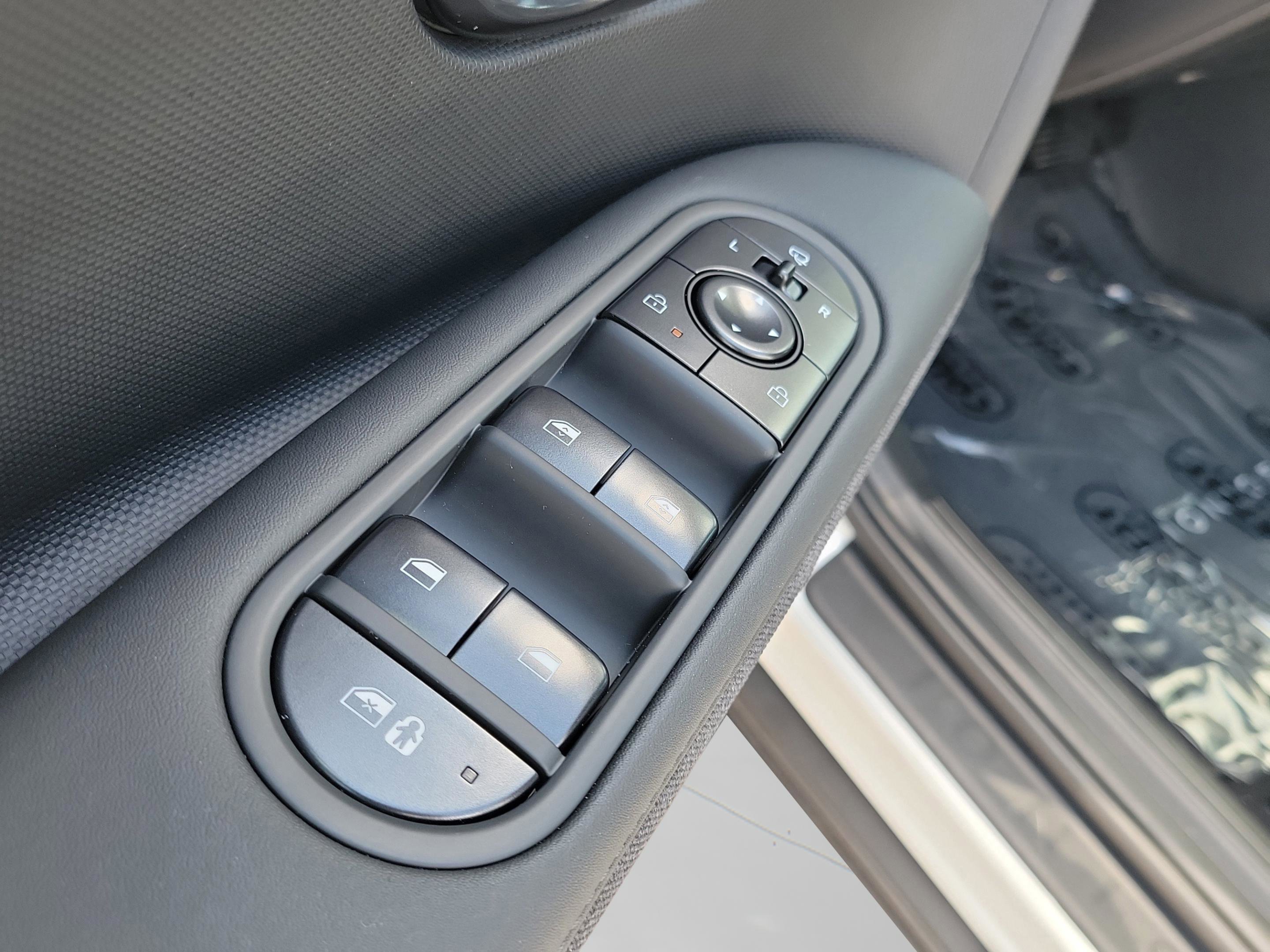 New 2025 Hyundai Ioniq 5 XRT image 34