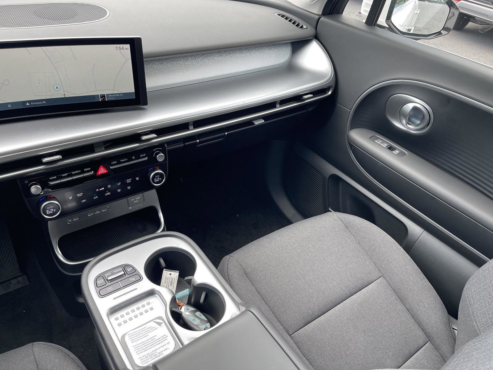 New 2026 Hyundai Ioniq 9 SE image 25