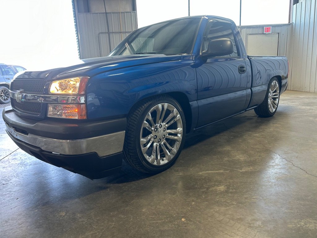Used 2003 Chevrolet Silverado 1500 W/T w/ Exterior Appearance Pkg RWD image 2