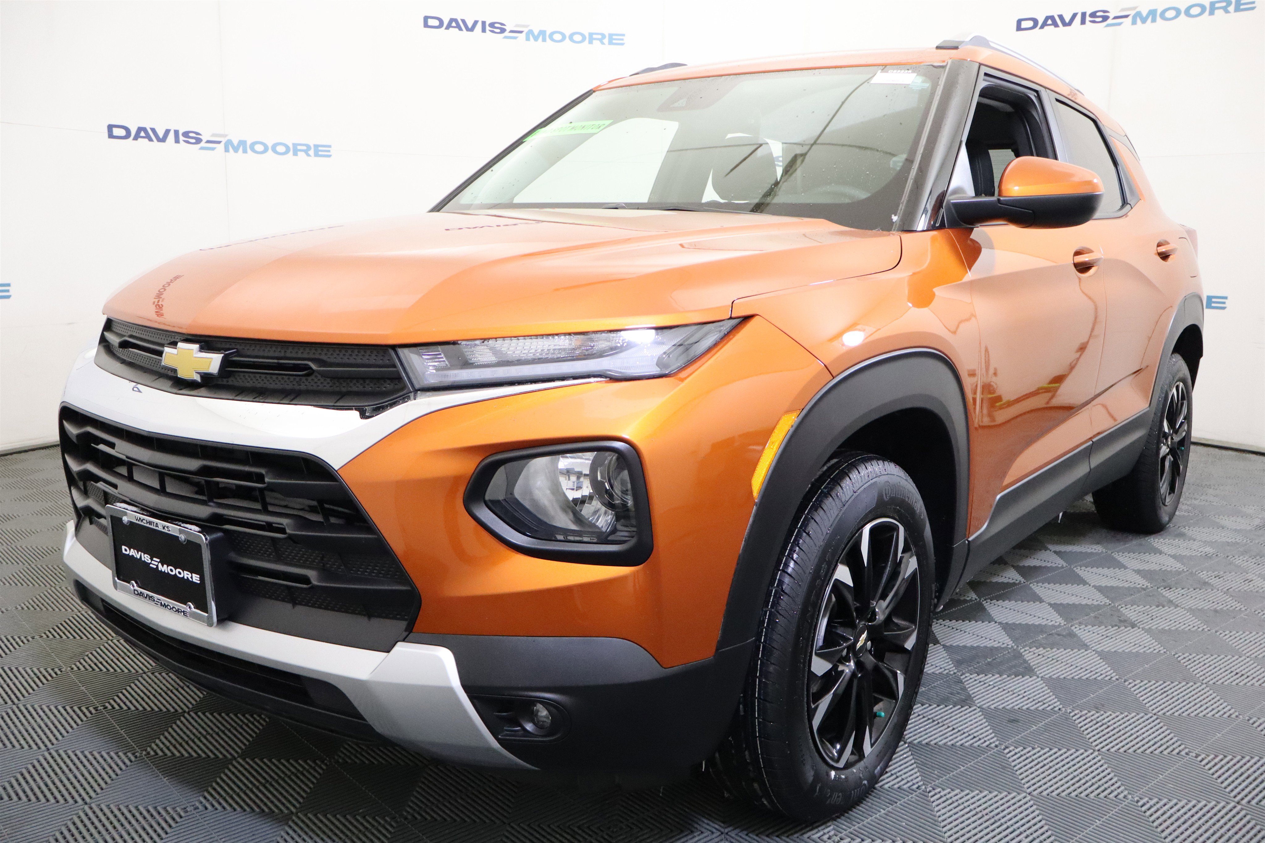 Used 2022 Chevrolet TrailBlazer LT w/ Convenience Package image 11