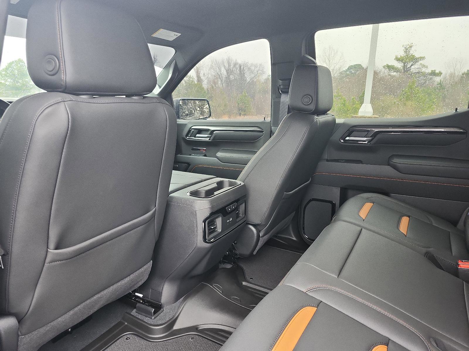 Used 2025 GMC Sierra 1500 AT4 w/ AT4 Premium Package image 11