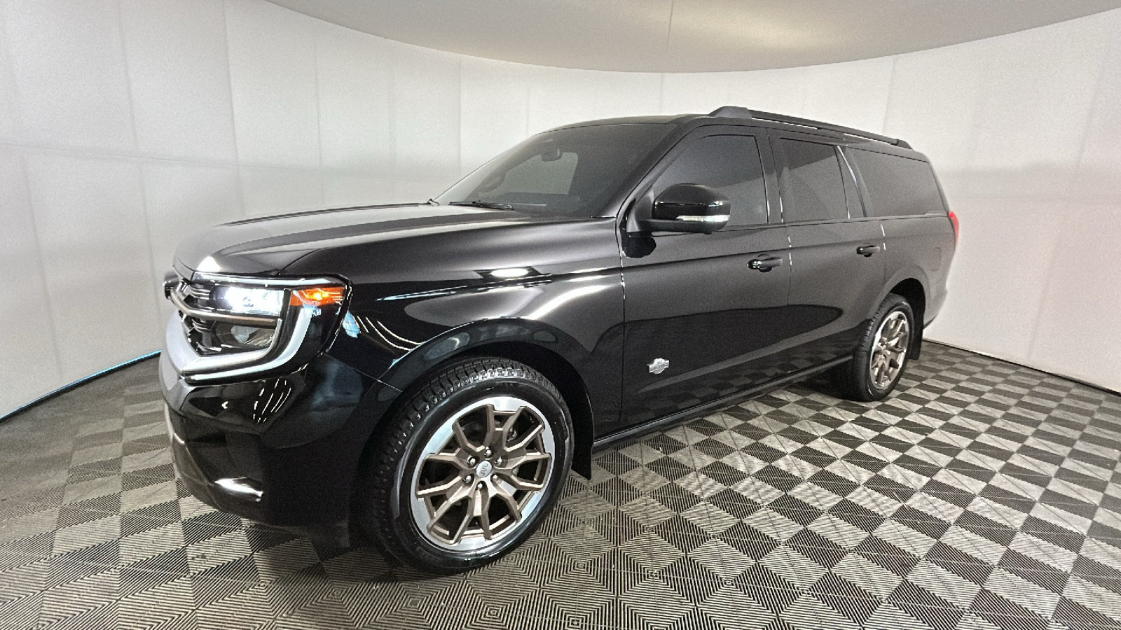 Used 2025 Ford Expedition Max King Ranch AWD/4WD image 8