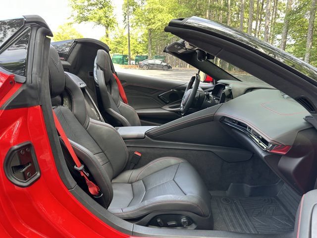 Used 2024 Chevrolet Corvette Z06 w/ Z07 Performance Package RWD image 25
