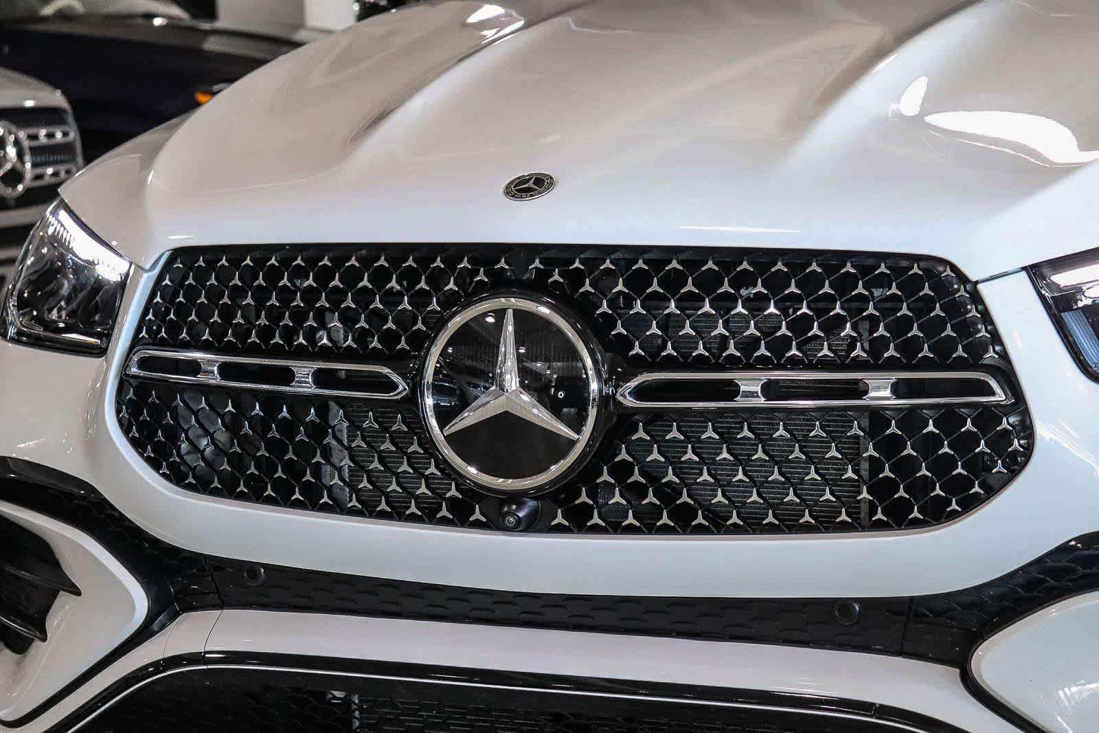 Certified 2025 Mercedes-Benz GLE 450e 4MATIC image 8