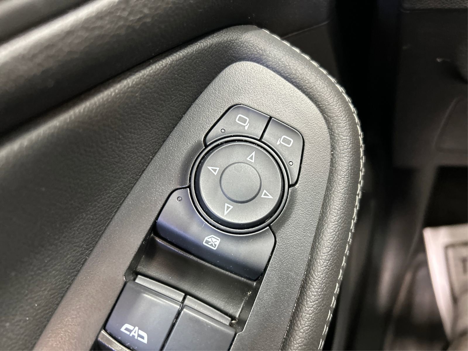 Used 2023 Buick Encore GX Preferred w/ Cold Weather Comfort Package image 30